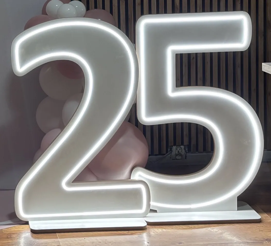 cyfry led 25
